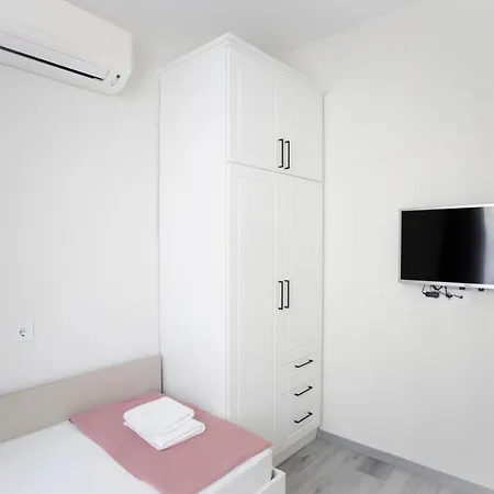 за гости стела * Burgas